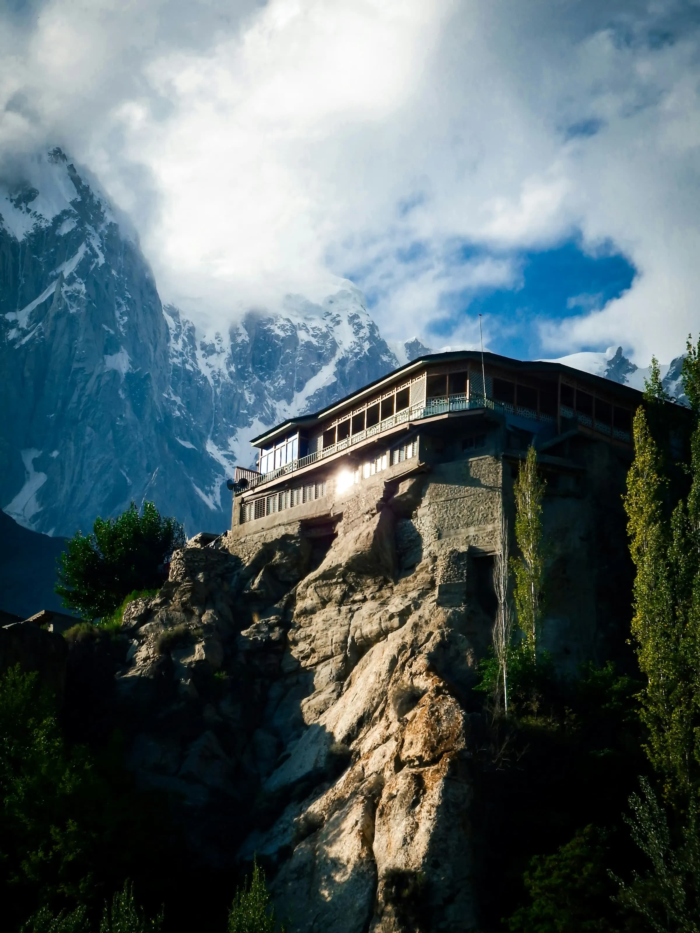 Hunza & Khunjerab Pass Tour